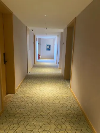 Ruihao Hotel Отели рядом с достопримечательностью «Dongdong»