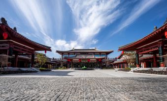 Tang Paradise Hotel