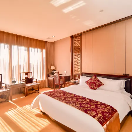 Development Center Hotel Отели рядом с достопримечательностью «КингГлори Плаза»