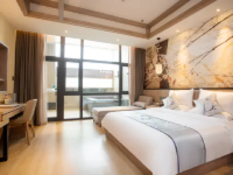 Luming Hot Spring Hotel (Wanfeng Tonghua Ski Resort) Hoteles en Tonghua