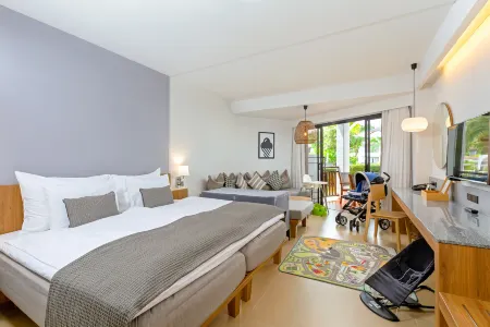 Sunwing Kamala Beach
