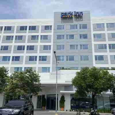 パーク イン バイ ラディソン バコロド Hotel Exterior