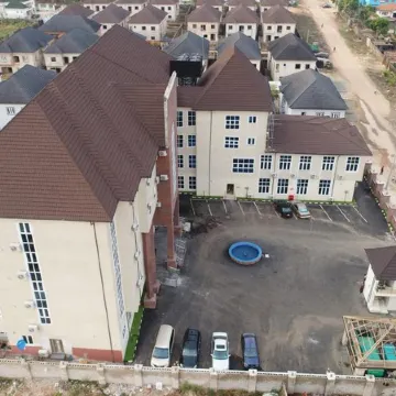 Glo-Ran Hotel and Event Place