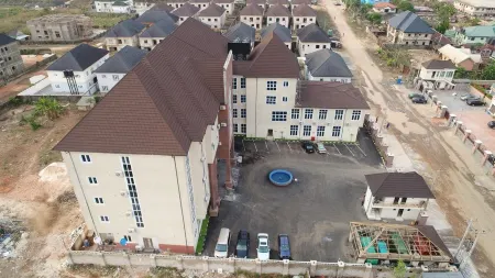 Glo-Ran Hotel and Event Place