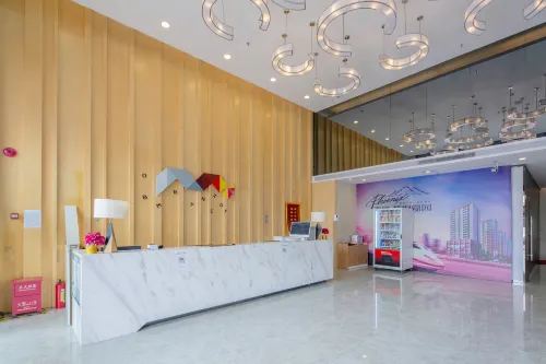 Boman Hotel (Heyuan East Station) - Mountain view