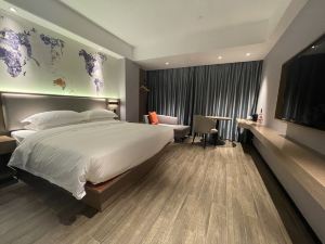 Hengda Hotel (Maoming Shuidong Huijing Plaza)