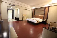 BI SHUI LAN TIAN GRAND HOTEL Hotels in Napo