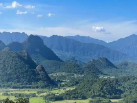 Yingde Jiqingli Xianhu · Yiluan Fenglu Hot Spring Resort Hotel Hotels near Jiqingli Black Tea Valley