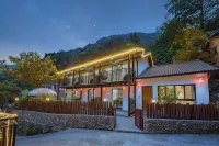 Chayu Inn (Anji Outer Line Store) Отели рядом с достопримечательностью «Пейзаж в ущелье Коулун»