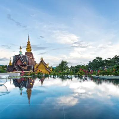 Xishuangbanna Jiviniham Hotel (Gaozhuang Xishuangjing Star Night Market) Hotels near Jinghong Great Golden Pagoda