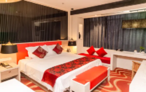 Bingly Hotel (White Feather Road, Xixia, Nanyang)