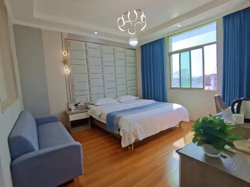 Yongxiu Crown Leisure Hotel - Inns