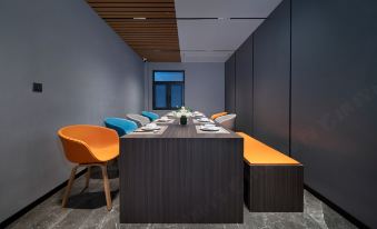 Jinglai Hotel Light Luxury (Daning International Shanghai Business School Branch)