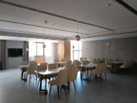 柏曼酒店(百色田東恆力廣場店) 田東酒店