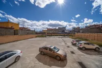 Arador Hotel