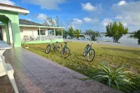 Chesters Bonefish Lodge Hotels in Chester's Settlement