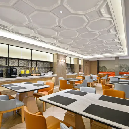 Vienna International Hotel (Huangshan Hongcun Scenic Area)