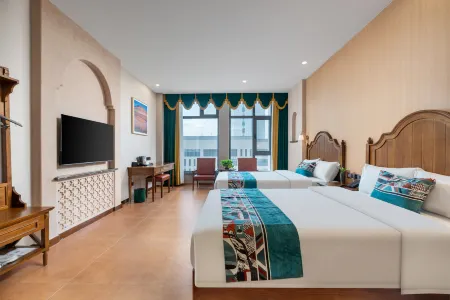 Jiaohe Huayu Hotel (Turpan Grand Bazaar) Отели рядом с достопримечательностью «Grape Valley»