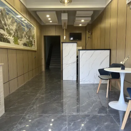 Rujia Pebble Hotel (Jinzhong Shouyang County Chaoyang Street)
