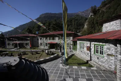 Mountain Lodges of Nepal - Phakding Hotels in Lukla