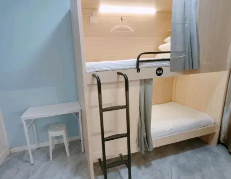 暖居青年旅舍（拱北口岸店）