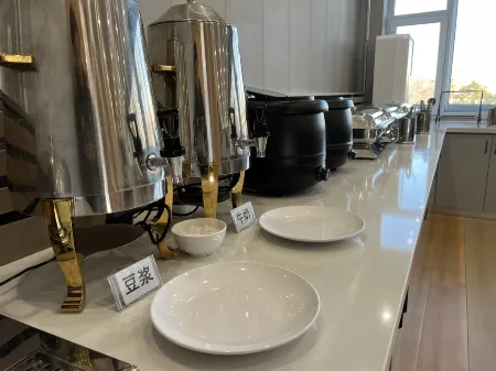 Ningcheng Mountain Chahua Hotel Отели в г. Нинчэн