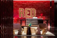 Radisson Red Yangzhou Slender West Lake