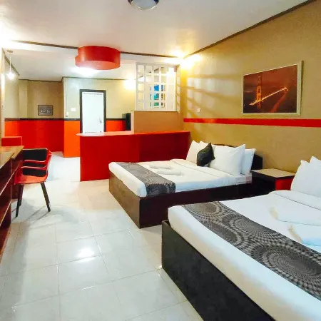 RedDoorz @ Hotel Dian Aparri Отели в г. Кагаян