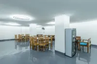 tianhe lianyue(qianhumiaozhaiximenyoukezhongxindian)