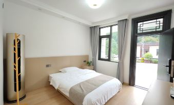 Tingtaoju Homestay
