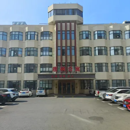 Luqi Apartment