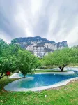 Tusi manor