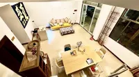 Shengxia Guangnian Hostel (Beihai Silver Beach)
