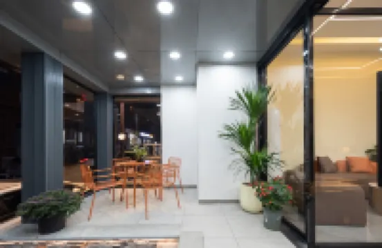 廬山岩時飯店（廬山風景名勝區牯嶺街店）