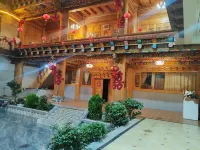 Xiangge Shanju Homestay Hôtels à proximité de : Pudacuo National Park