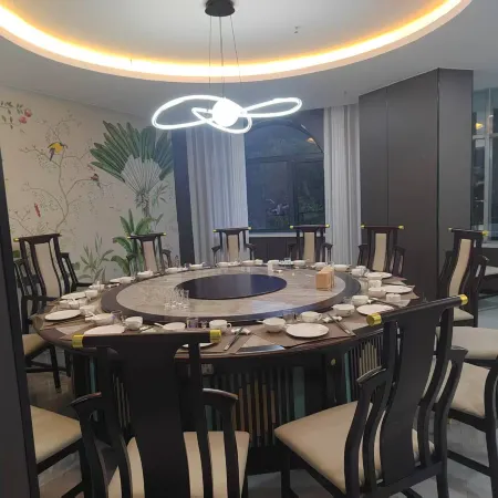 Guoshun Hotel