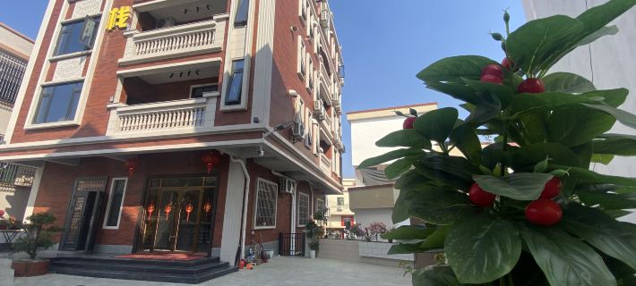 Xinxing Hongzhan Homestay (Liuzu Avenue Branch) Hotels in Xinxing