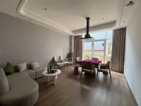 Xin Hongyang Grand Hotel - parking