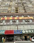 Golden Leaf Hotel
