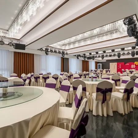 Qianna Qianxun Hotel (Linzhou Luban Avenue)