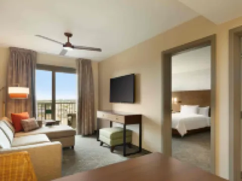 エンバシー・スイーツ バイ ヒルトン オアフ カポレイ カポレイのホテル