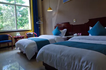 Yun Su Hotel Отели рядом с достопримечательностью «Longchuan Gymnasium»