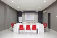 Cordela Hotel Medan Hotels in Perintis