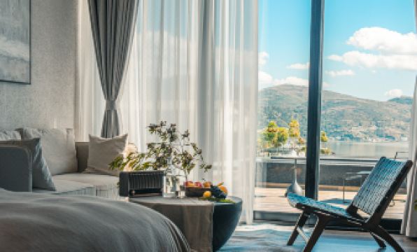 Dali Shuanglang Yinxi Shanju Guanhai Inn