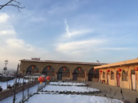 fangxiaohu farmhouse courtya