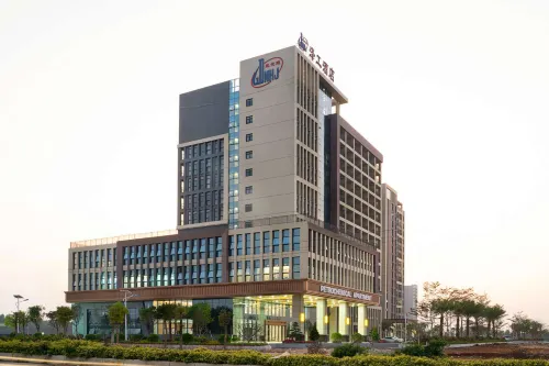 โรงแรมเจ๋อกง จ้านเจียง - พร้อมระเบียง