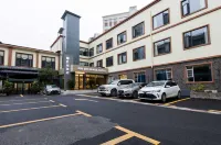 Kaili Xinshishang Hotel Hotels near Xiaogao Mountain