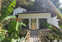 Guangzhou Yijiangnan Homestay Hotel dekat Guangdong Polytechnic College of Agriculture， Industry and Commerce (East to Qiaojian Lvye Mountain Villa)