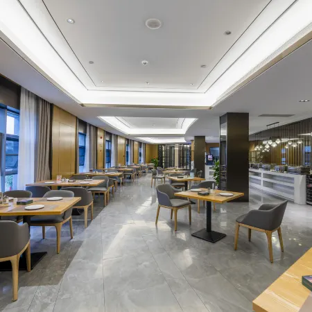 Yijing Guanlan Hotel