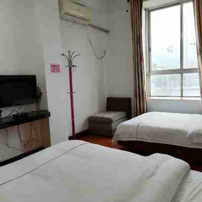 Lianwei Hotel Rooms